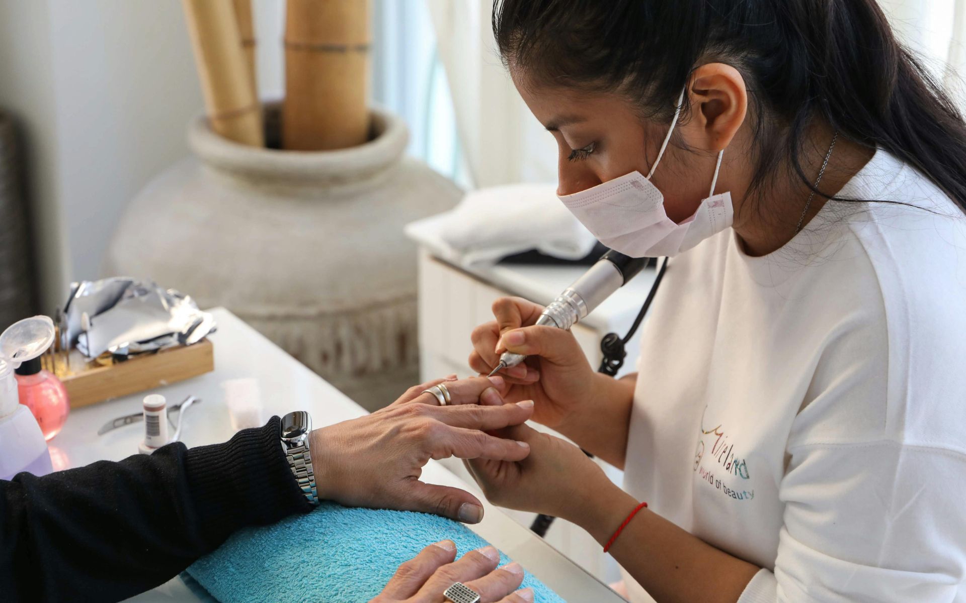 como ser uma manicure profissional de sucesso