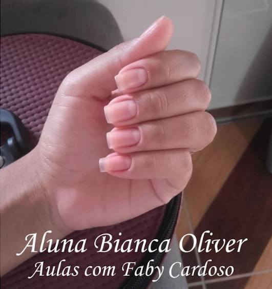 O curso de cutilagem para manicures com Faby Cardoso vale a pena?